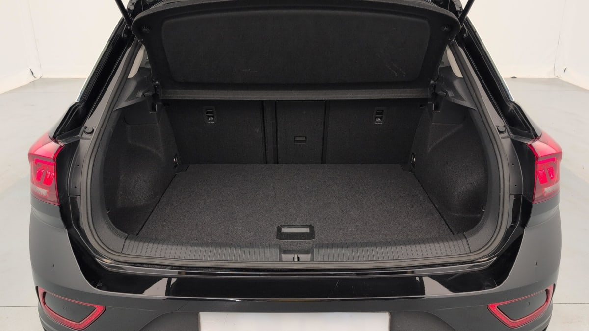 Volkswagen T-Roc - Image 11