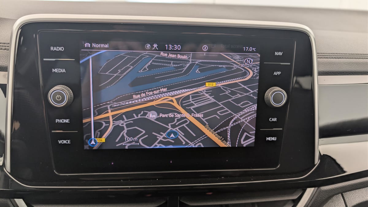 Volkswagen T-Roc - Image 18