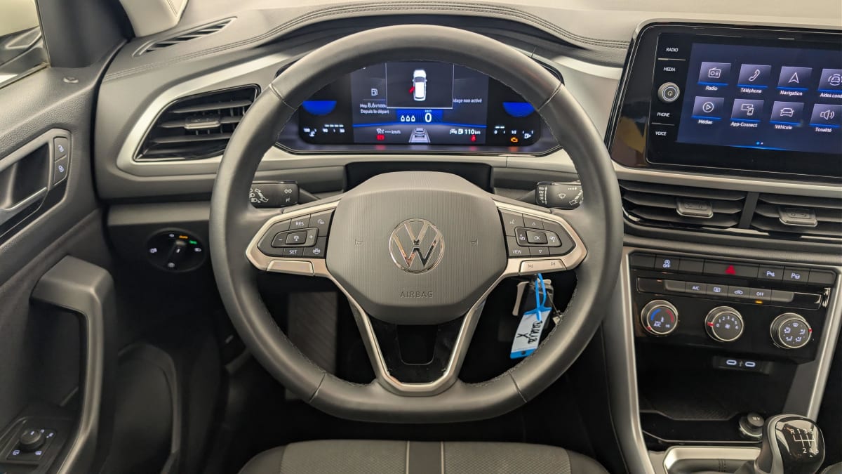 Volkswagen T-Roc - Image 14