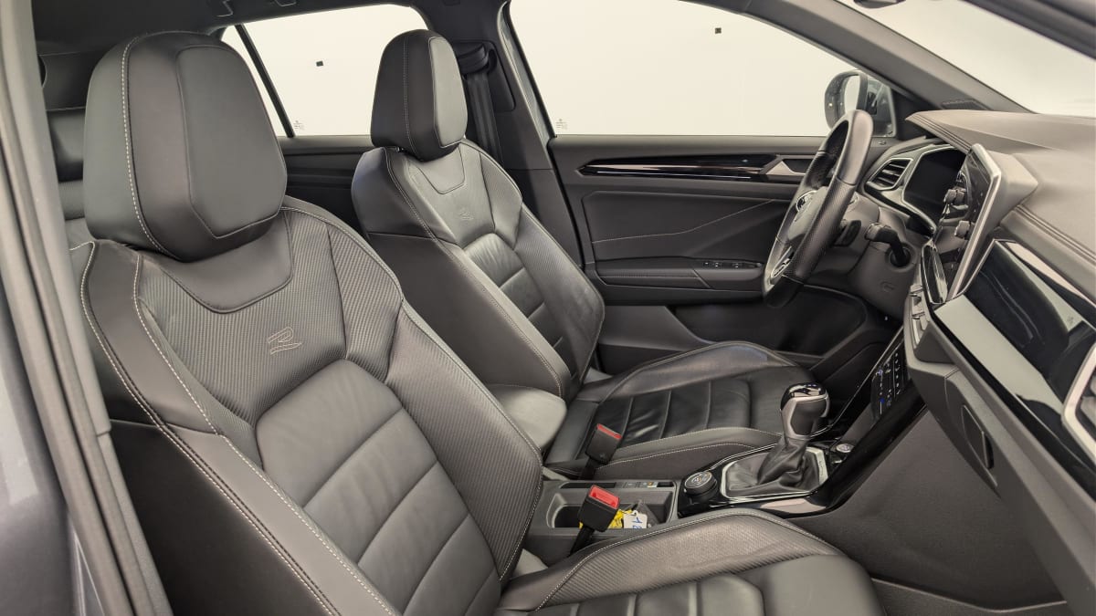 Volkswagen T-Roc - Image 9