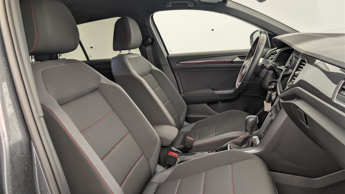 Volkswagen T-Roc - Image 9