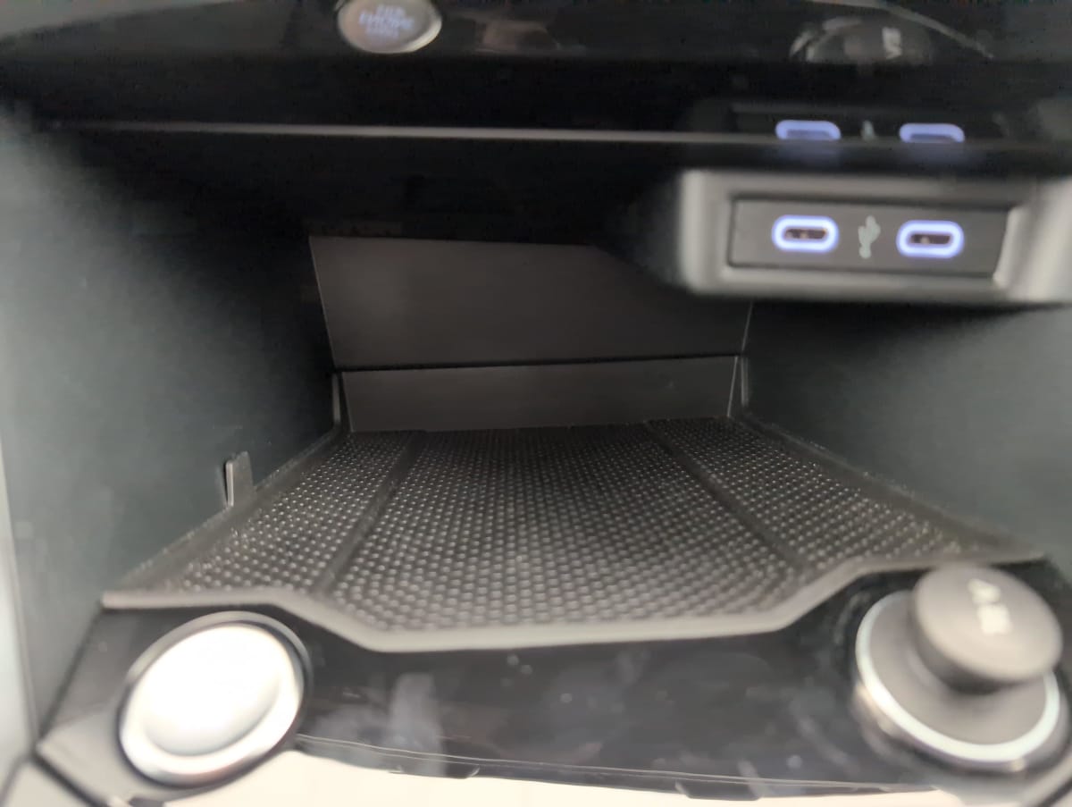 Volkswagen T-Roc - Image 20