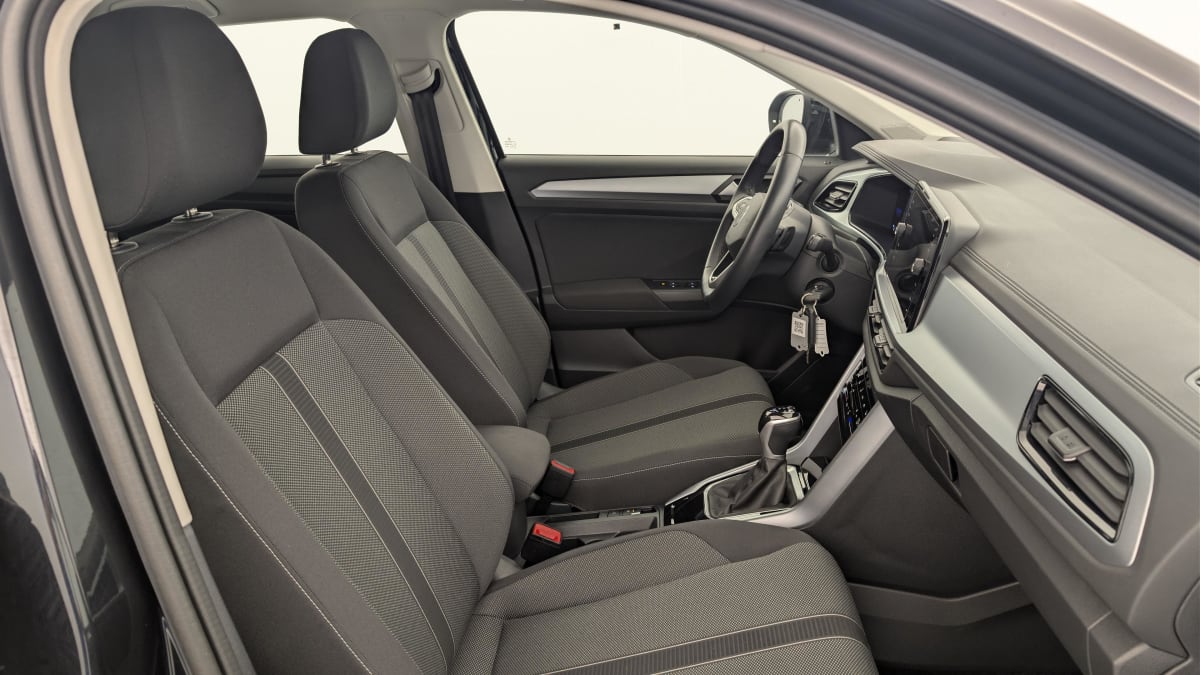 Volkswagen T-Roc - Image 9