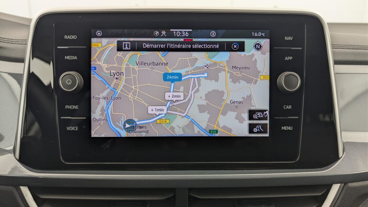 Volkswagen T-Roc - Image 16