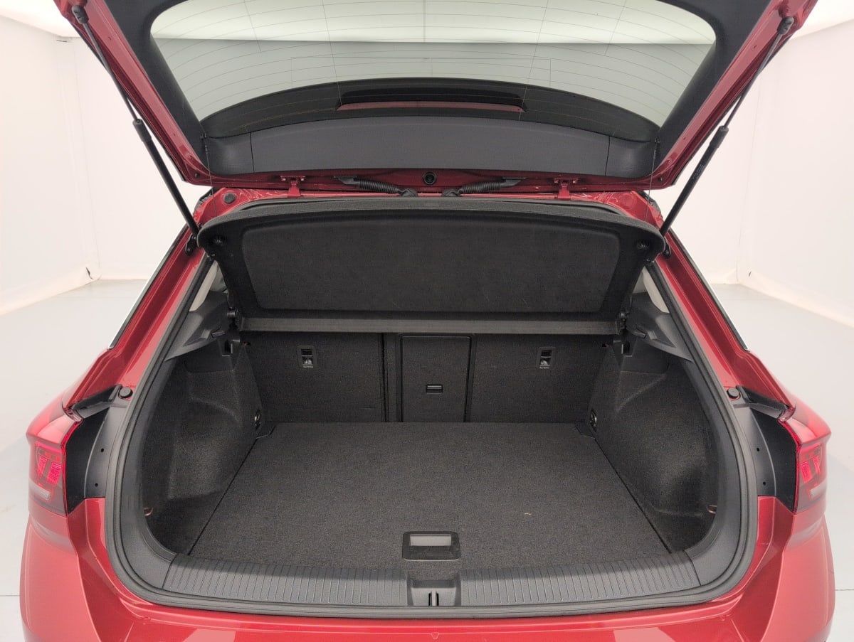 Volkswagen T-Roc - Image 11