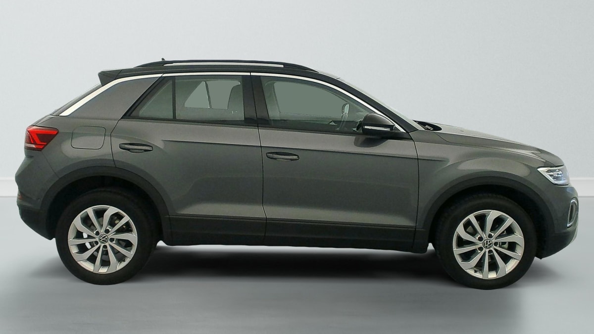 Volkswagen T-Roc - Image 8