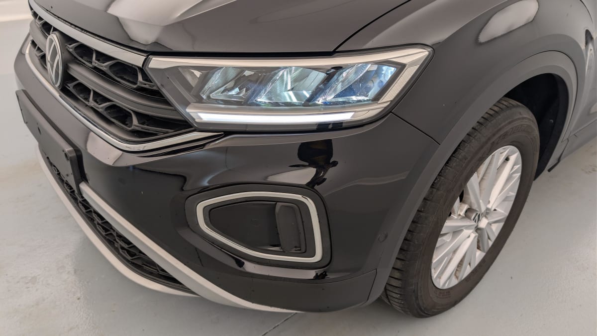 Volkswagen T-Roc - Image 21