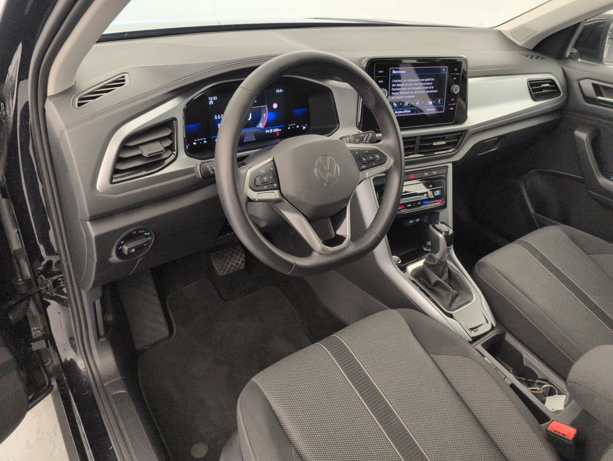 Volkswagen T-Roc - Image 15