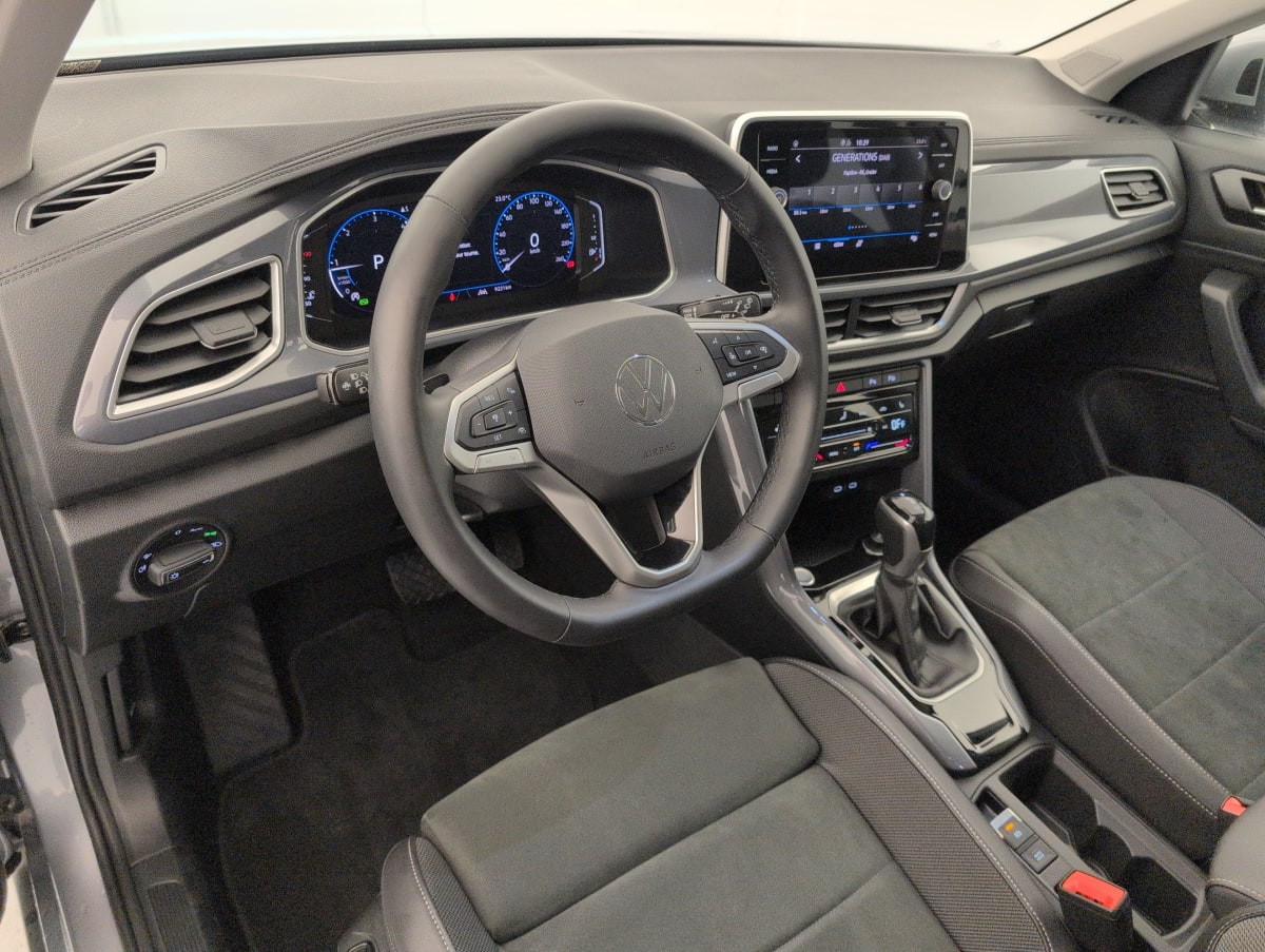Volkswagen T-Roc - Image 15