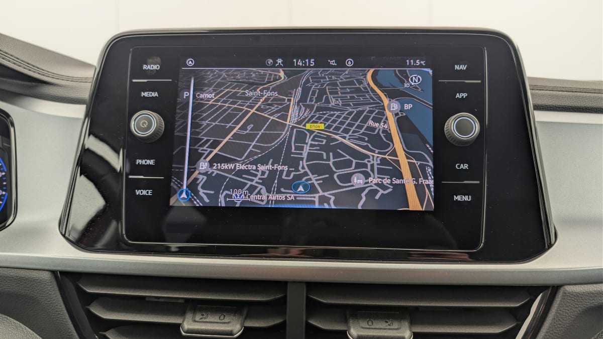 Volkswagen T-Roc - Image 17