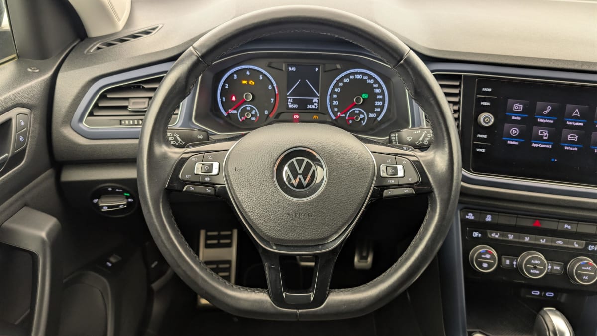 Volkswagen T-Roc - Image 14