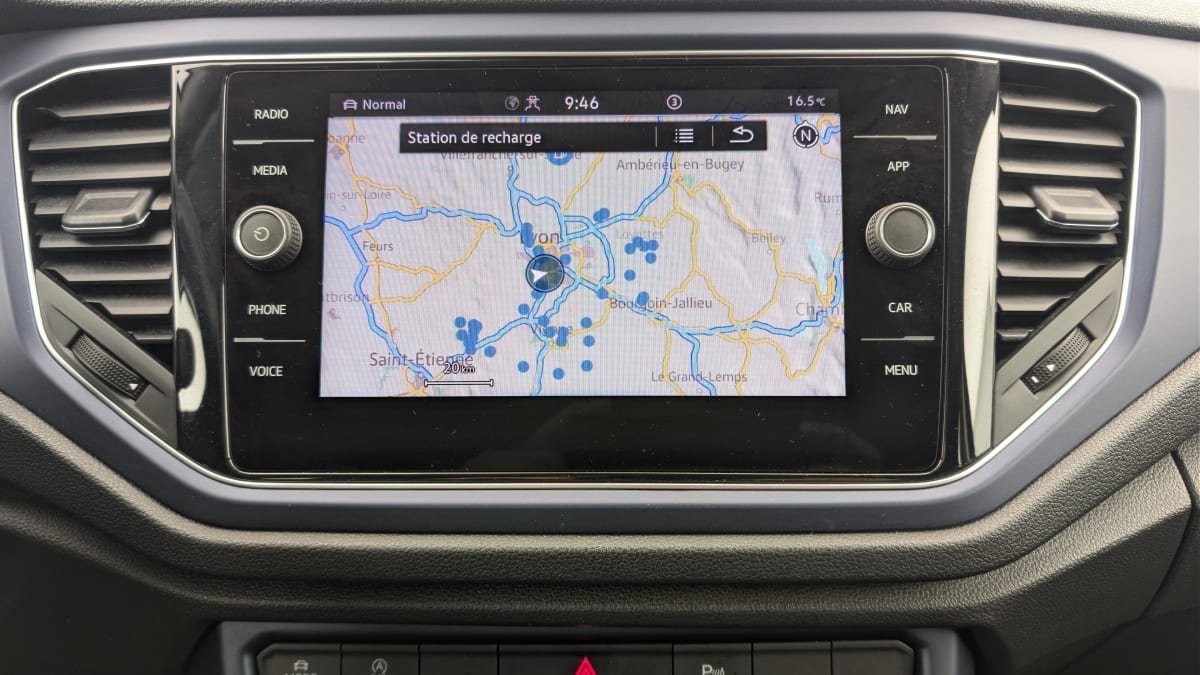 Volkswagen T-Roc - Image 17