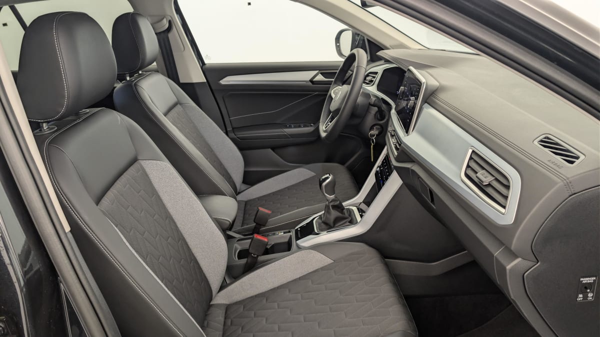 Volkswagen T-Roc - Image 9