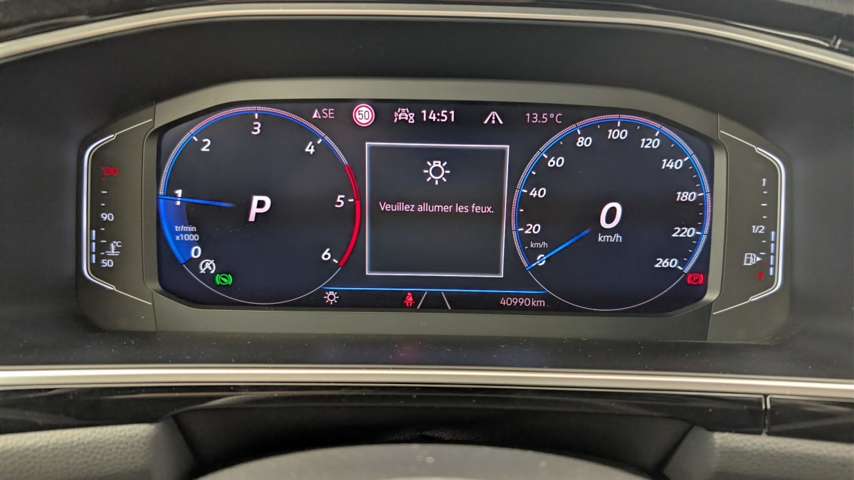 Volkswagen T-Roc - Image 24