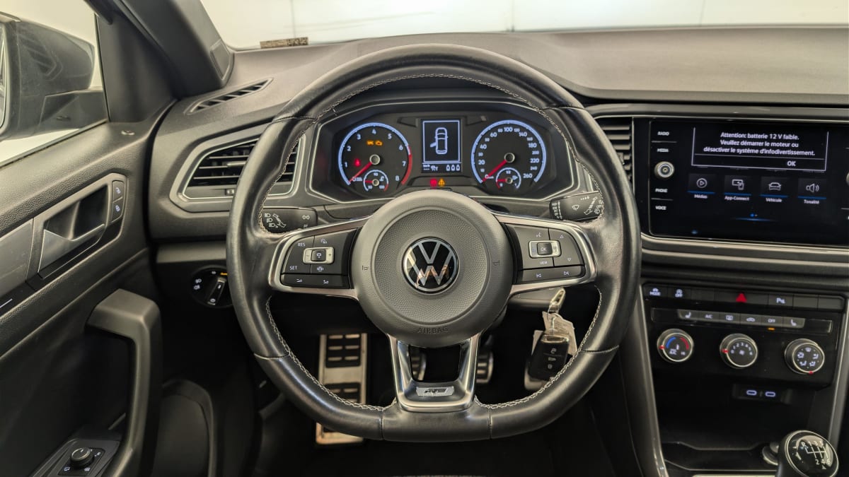 Volkswagen T-Roc - Image 14