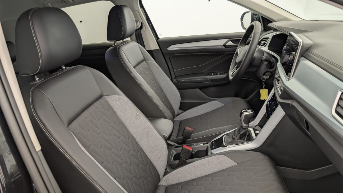 Volkswagen T-Roc - Image 9