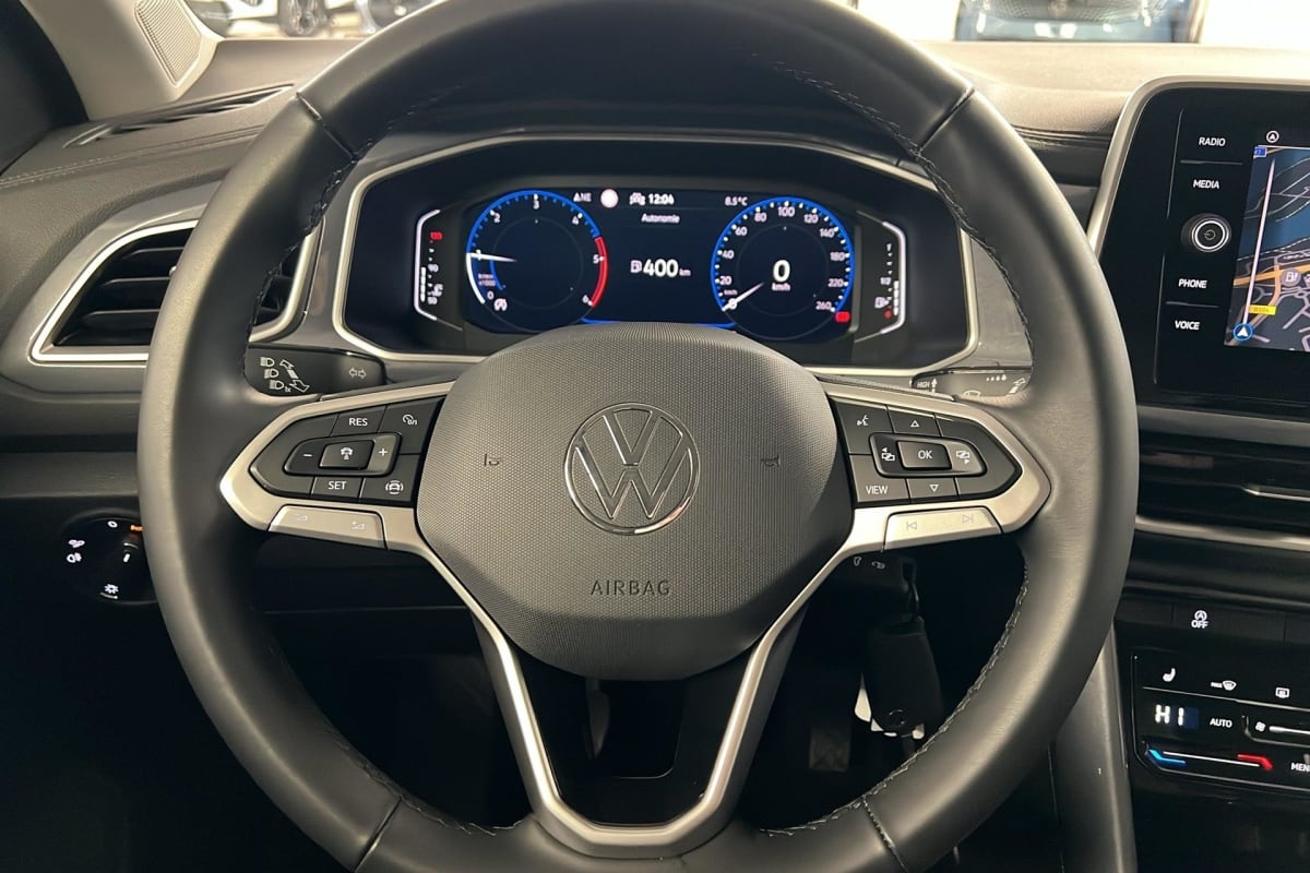 Volkswagen T-Roc - Image 14
