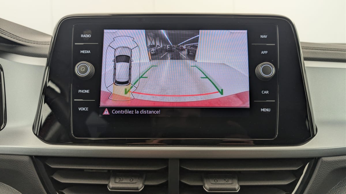 Volkswagen T-Roc - Image 18