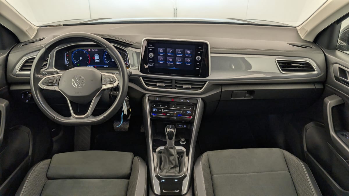 Volkswagen T-Roc - Image 13