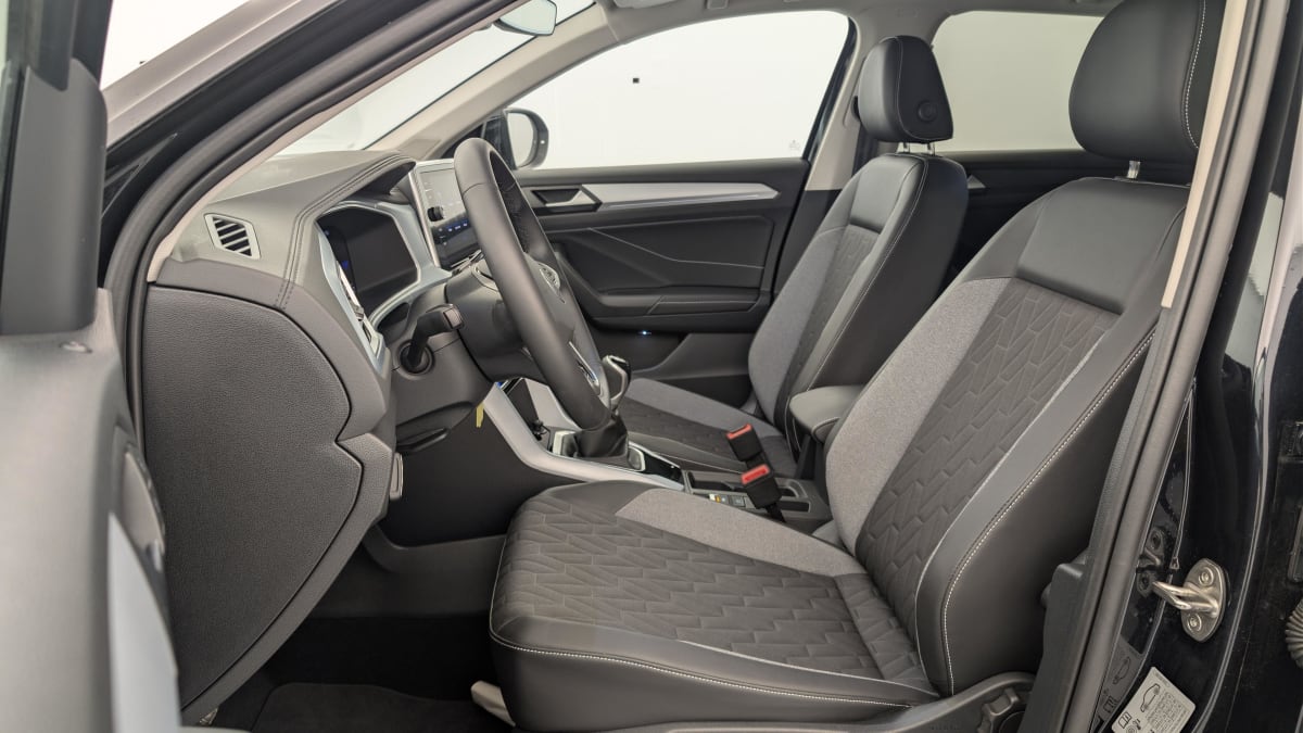 Volkswagen T-Roc - Image 16