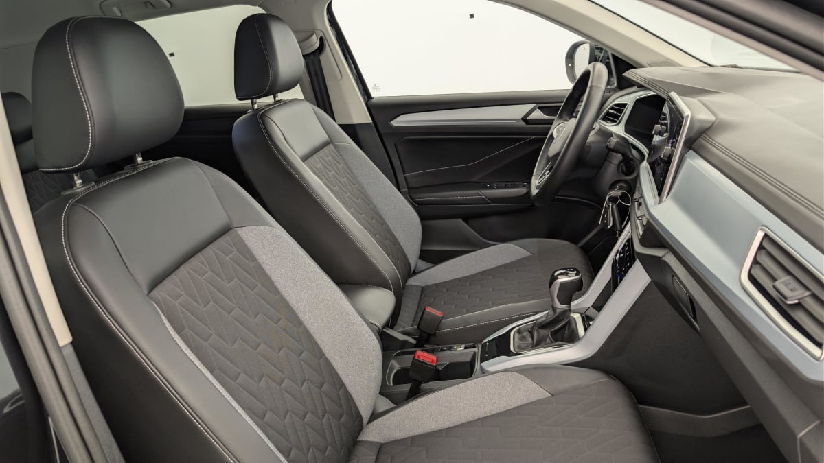 Volkswagen T-Roc - Image 9