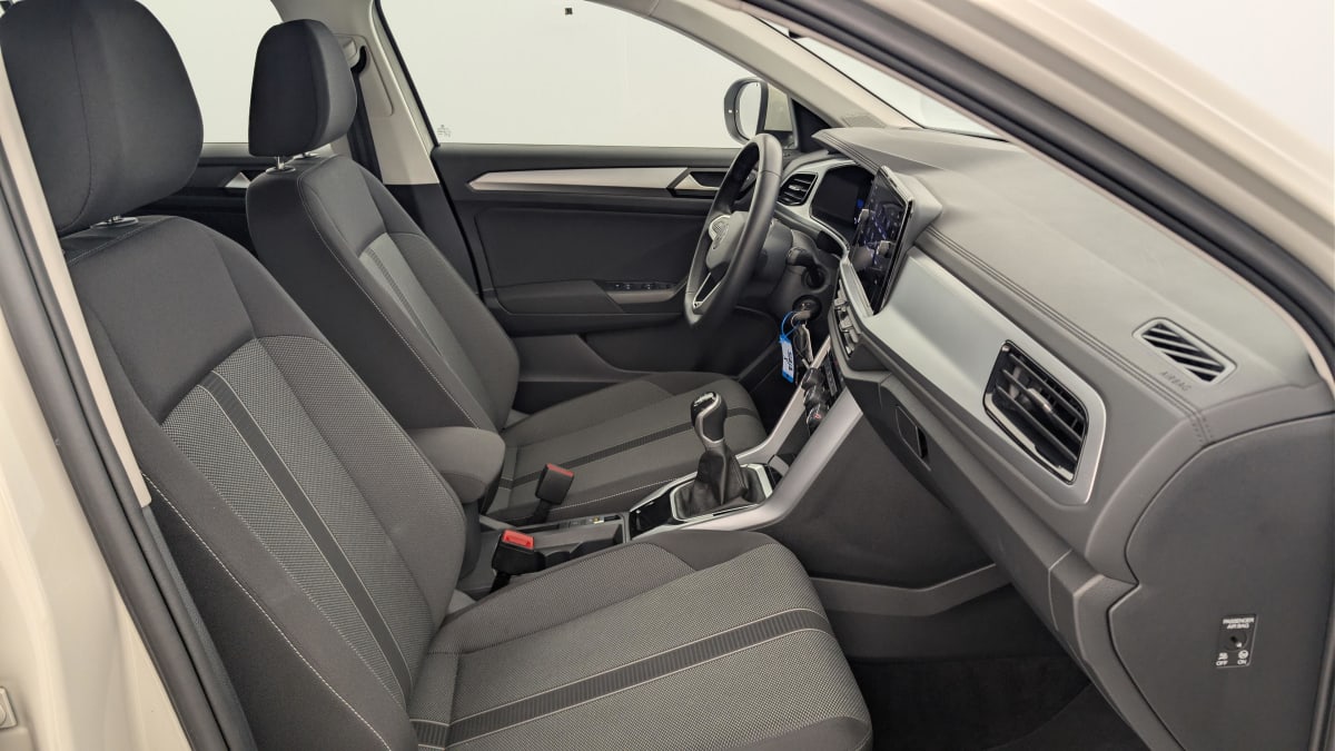 Volkswagen T-Roc - Image 9