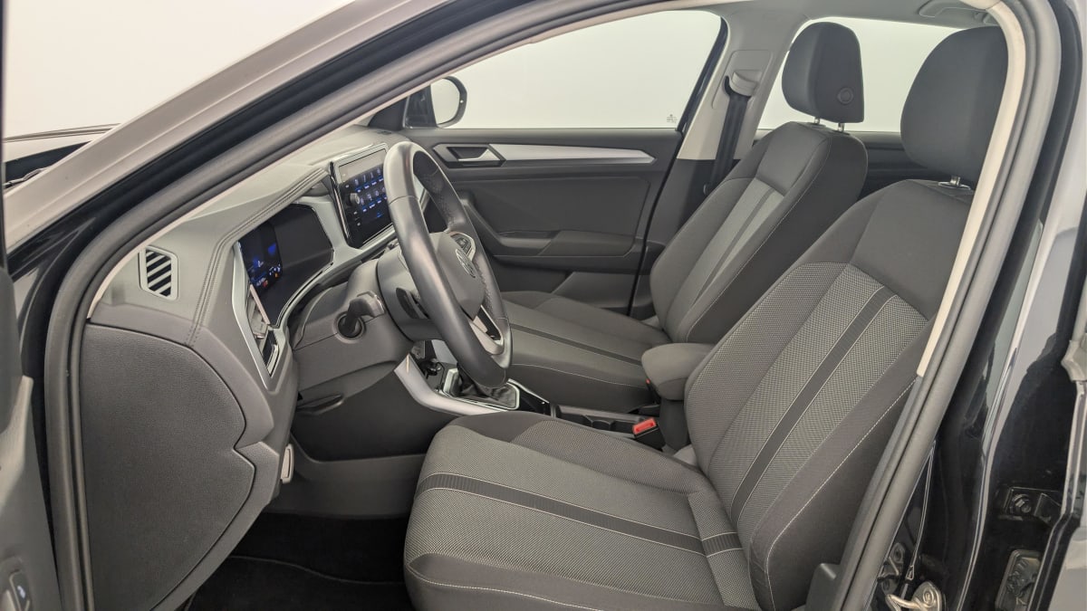 Volkswagen T-Roc - Image 16
