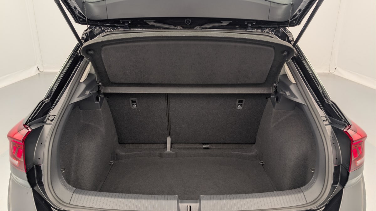 Volkswagen T-Roc - Image 11
