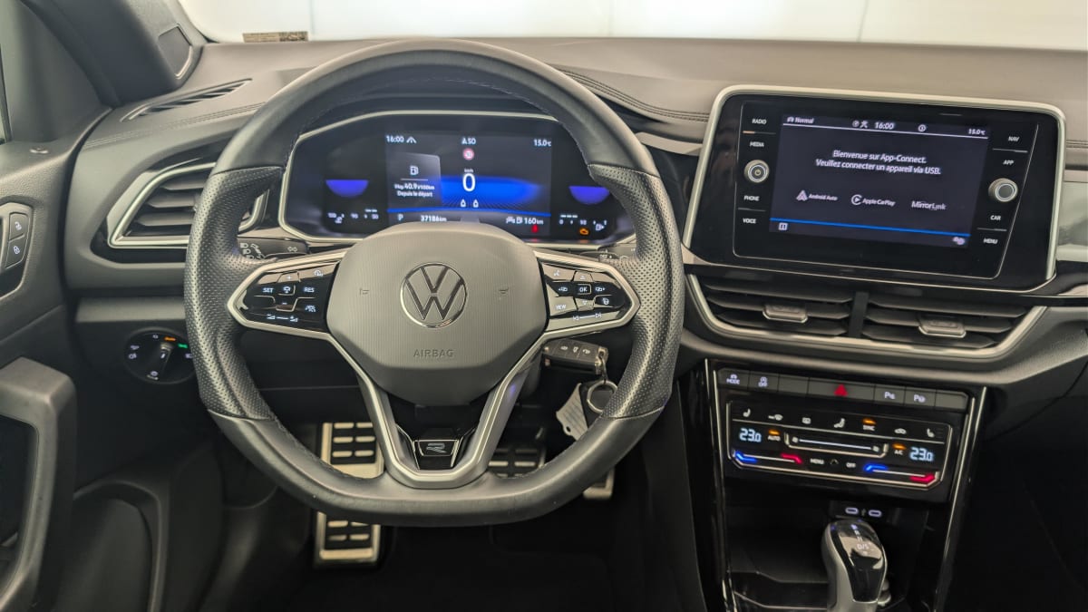 Volkswagen T-roc Cabriolet - Image 14