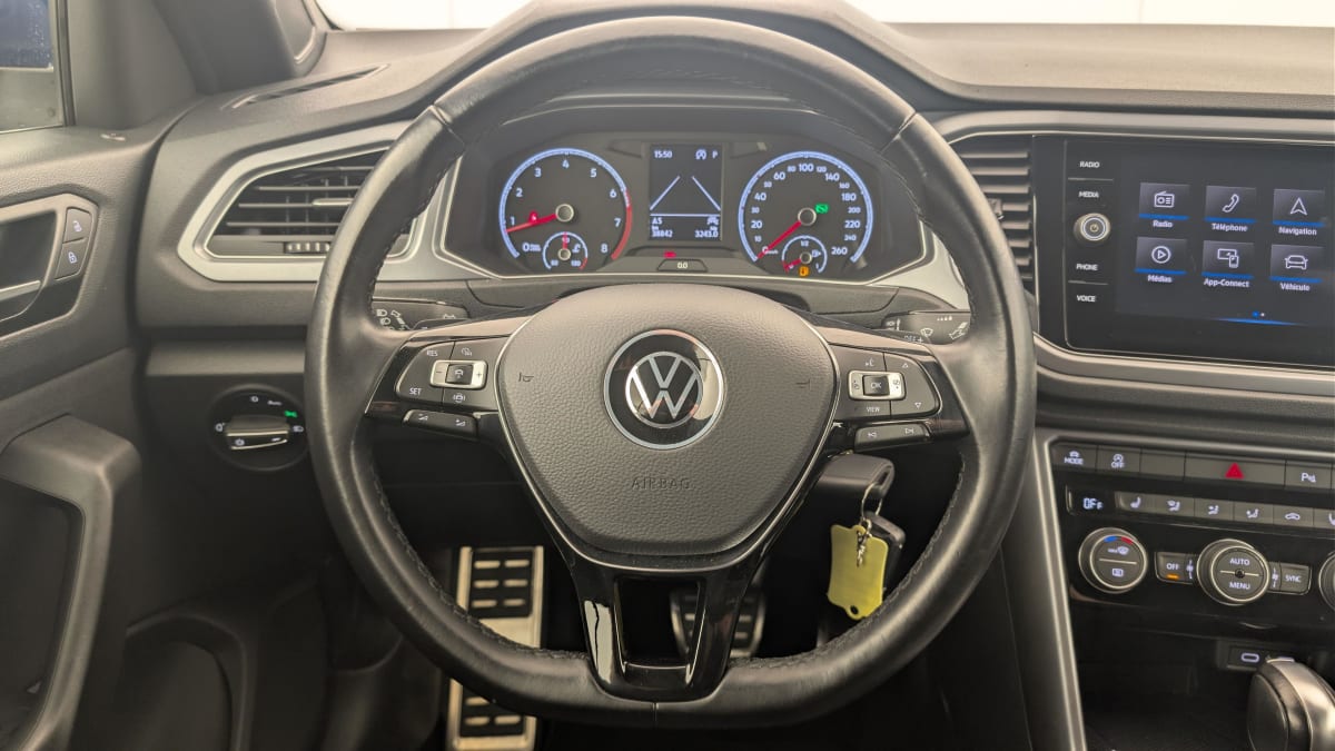 Volkswagen T-roc Cabriolet - Image 14