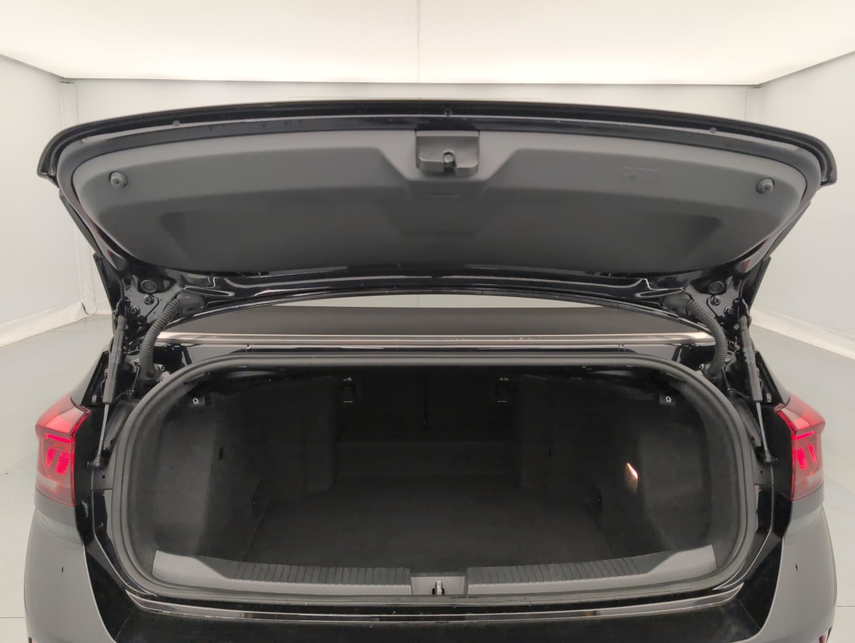 Volkswagen T-roc Cabriolet - Image 11