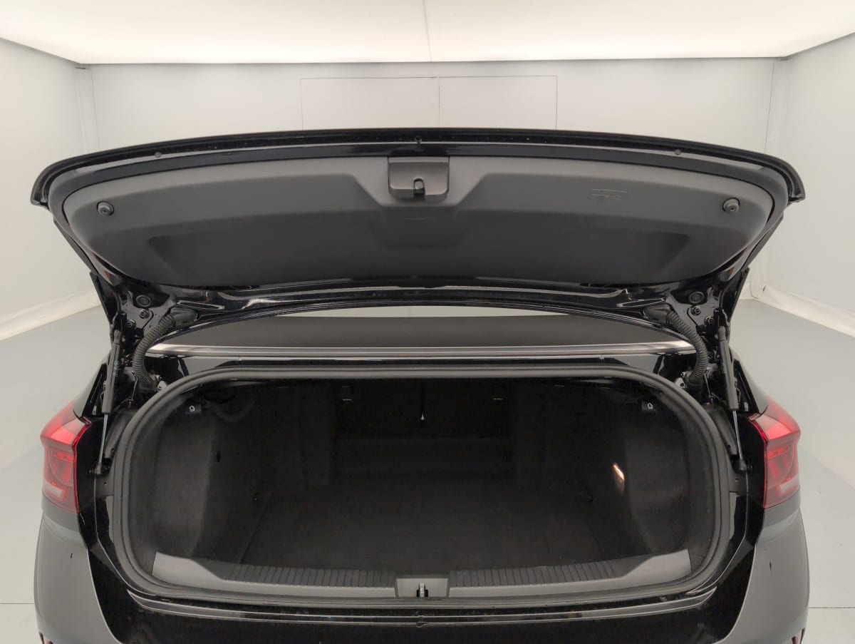 Volkswagen T-roc Cabriolet - Image 11