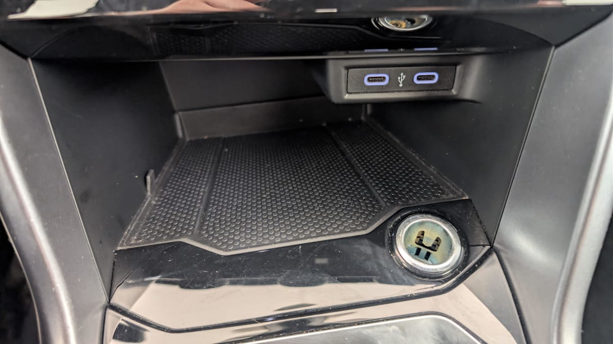 Volkswagen T-roc Cabriolet - Image 20