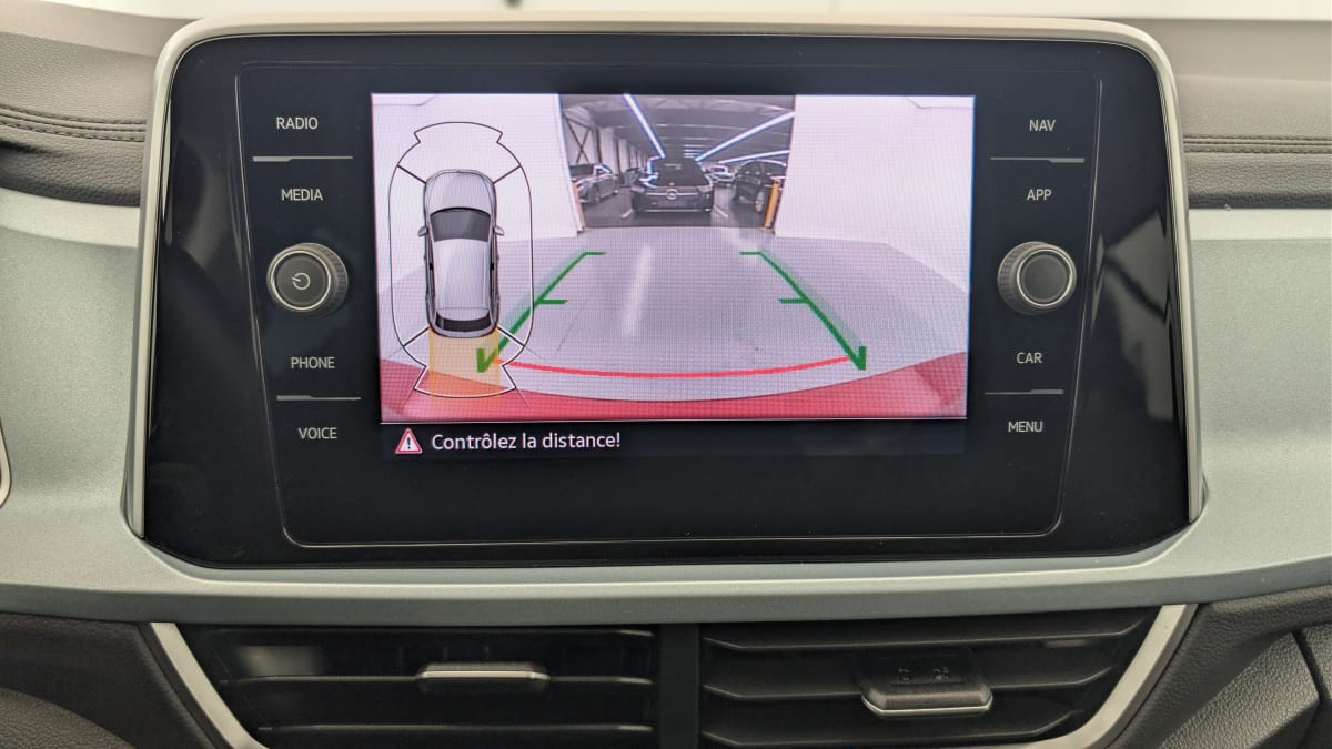 Volkswagen T-Roc - Image 17