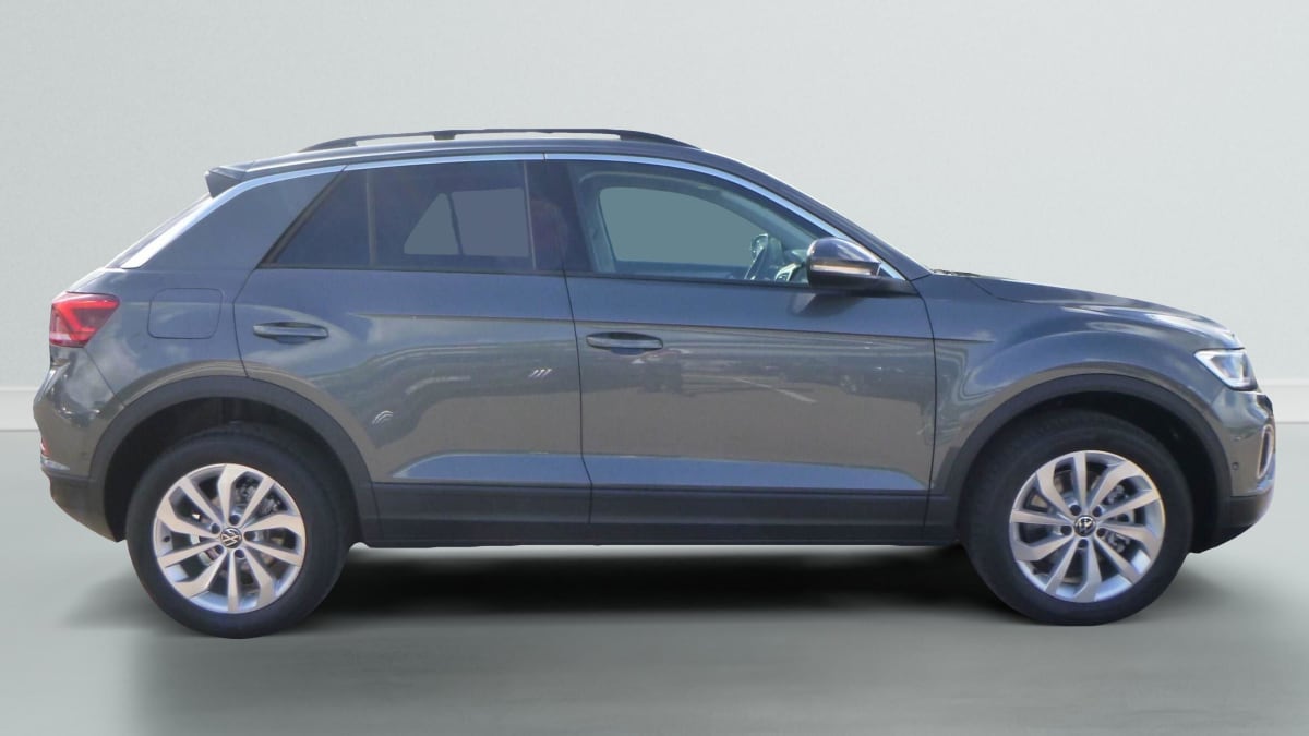 Volkswagen T-Roc - Image 4