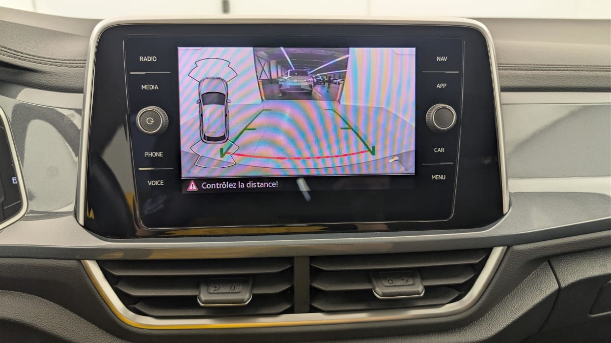 Volkswagen T-Roc - Image 18