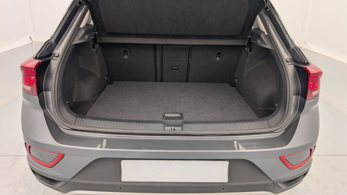 Volkswagen T-Roc - Image 11