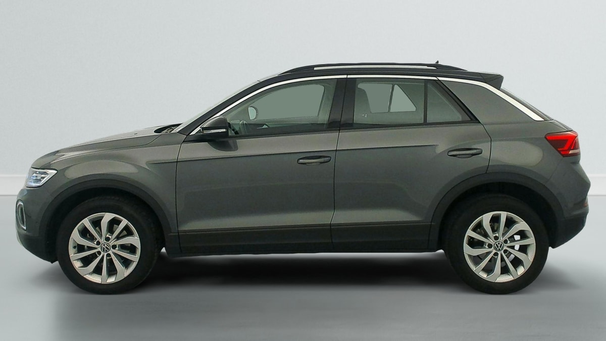 Volkswagen T-Roc - Image 4
