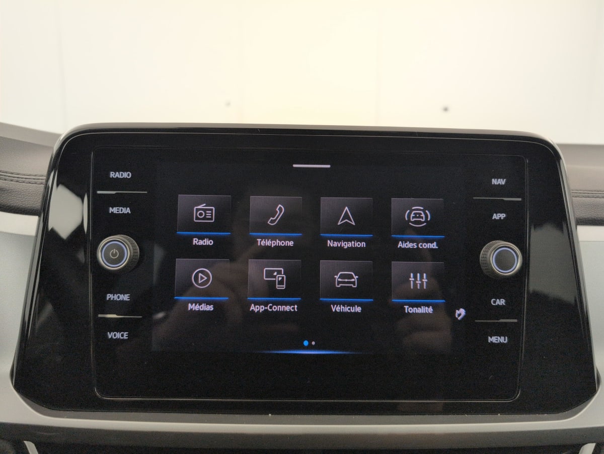 Volkswagen T-Roc - Image 19