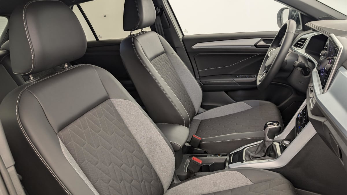 Volkswagen T-Roc - Image 9