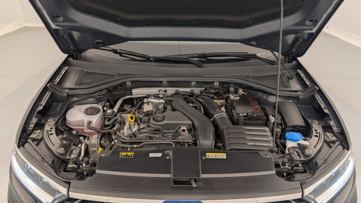 Volkswagen T-Roc - Image 20