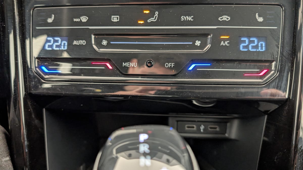 Volkswagen T-Roc - Image 20