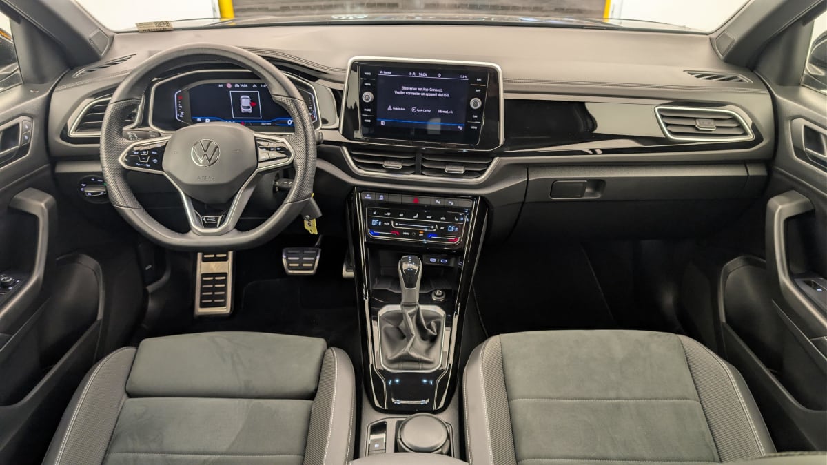 Volkswagen T-Roc - Image 13