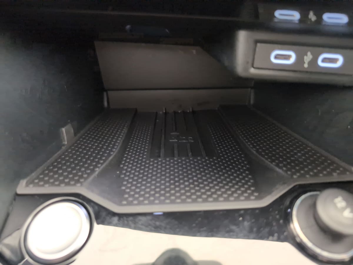 Volkswagen T-Roc - Image 20