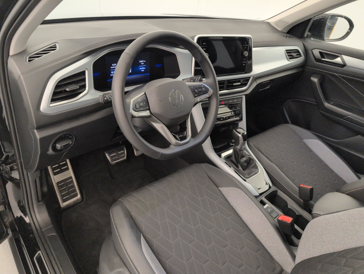 Volkswagen T-Roc - Image 15