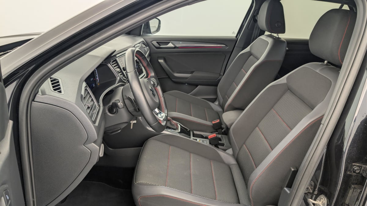 Volkswagen T-Roc - Image 16