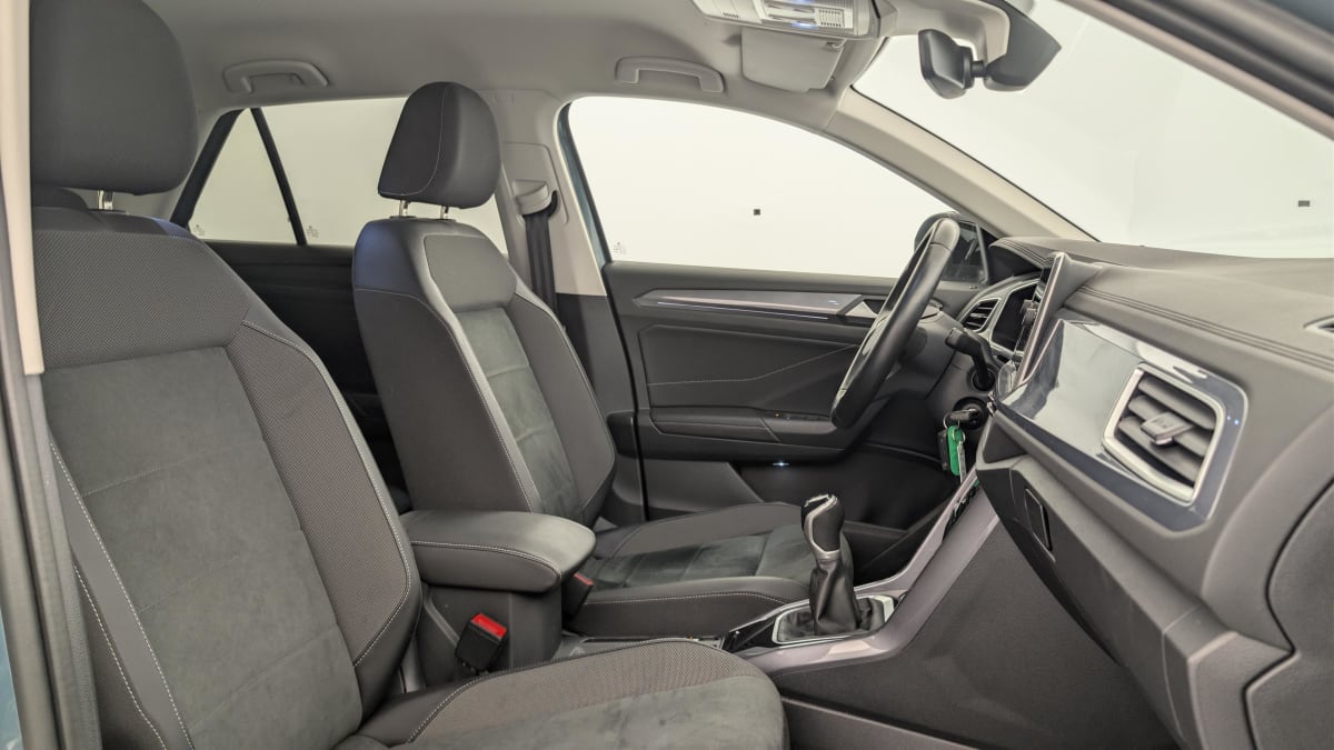 Volkswagen T-Roc - Image 9