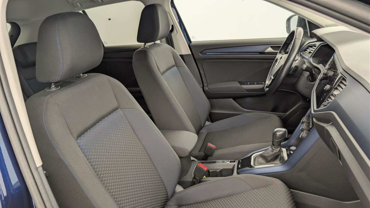 Volkswagen T-Roc - Image 10