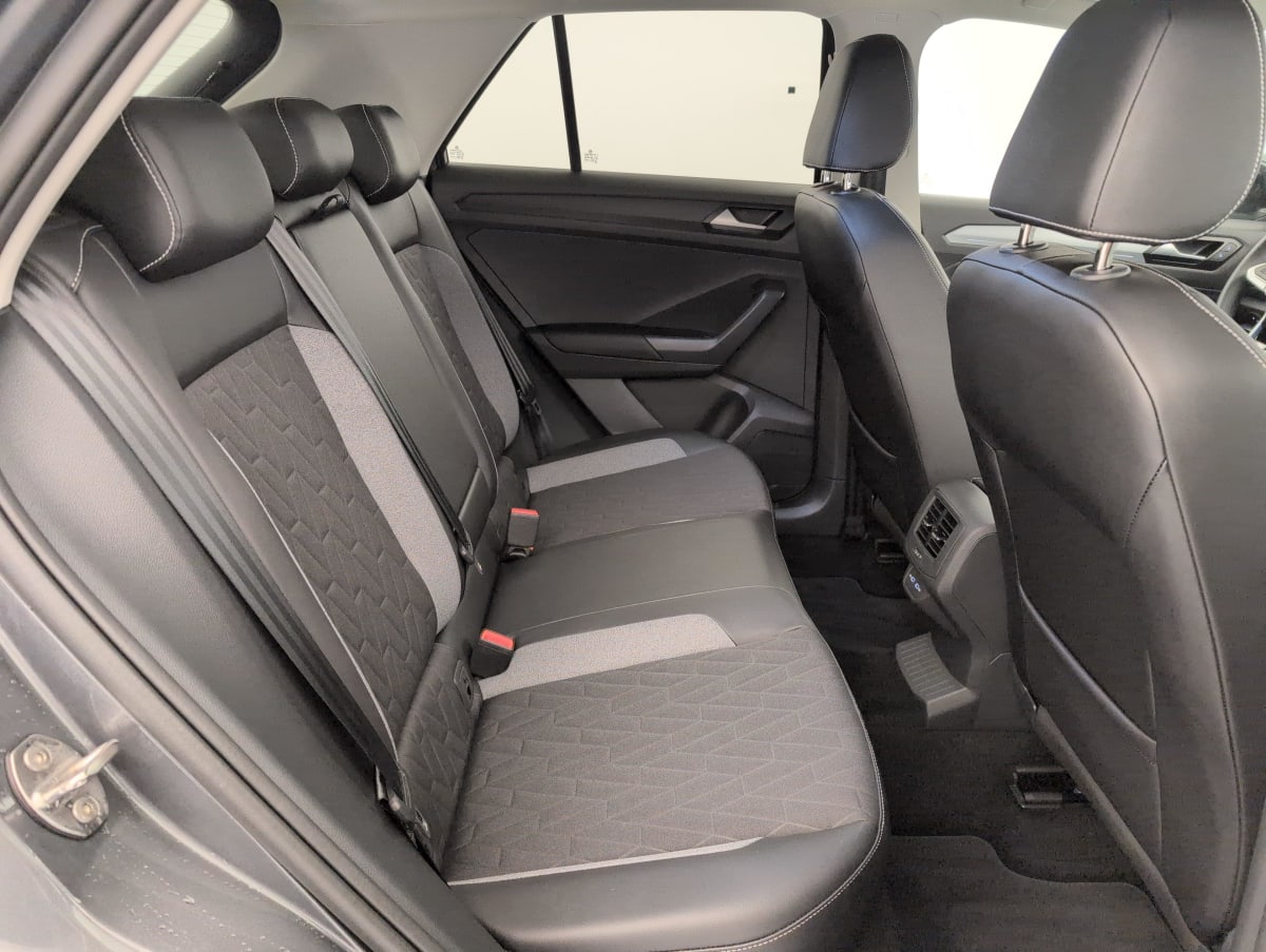 Volkswagen T-Roc - Image 10