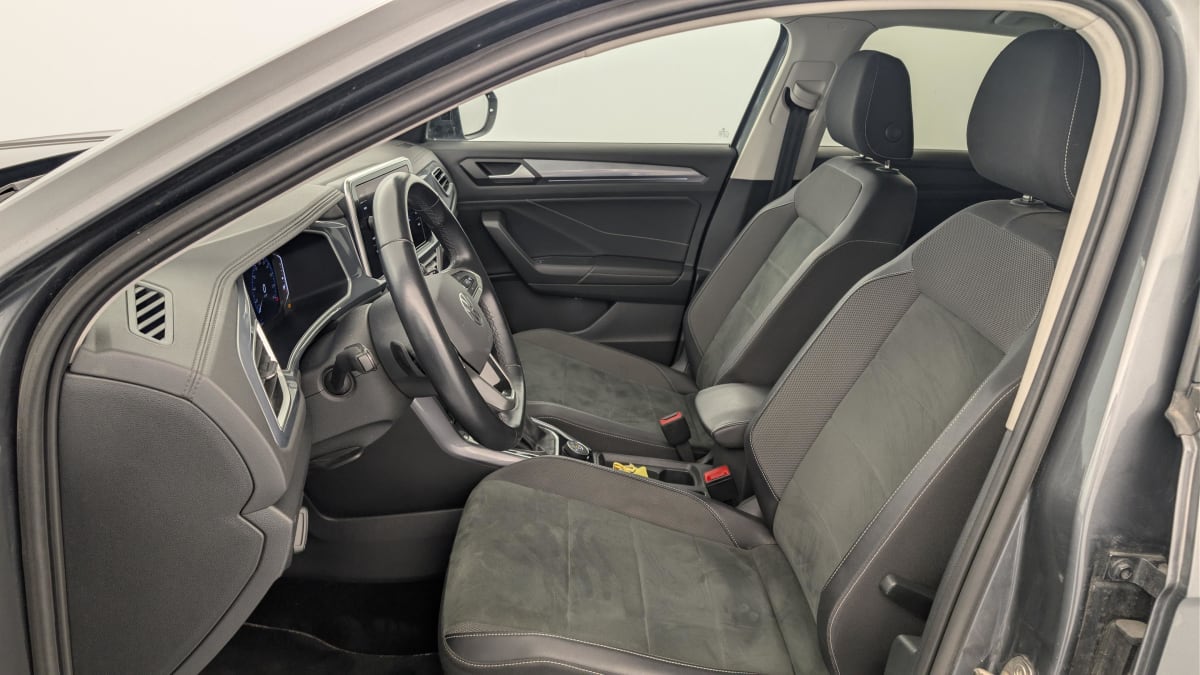 Volkswagen T-Roc - Image 16